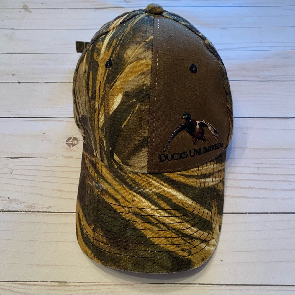 DUCKS UNLIMITED Camouflage Embroidered Logo Panel Adjustable Cap One Size